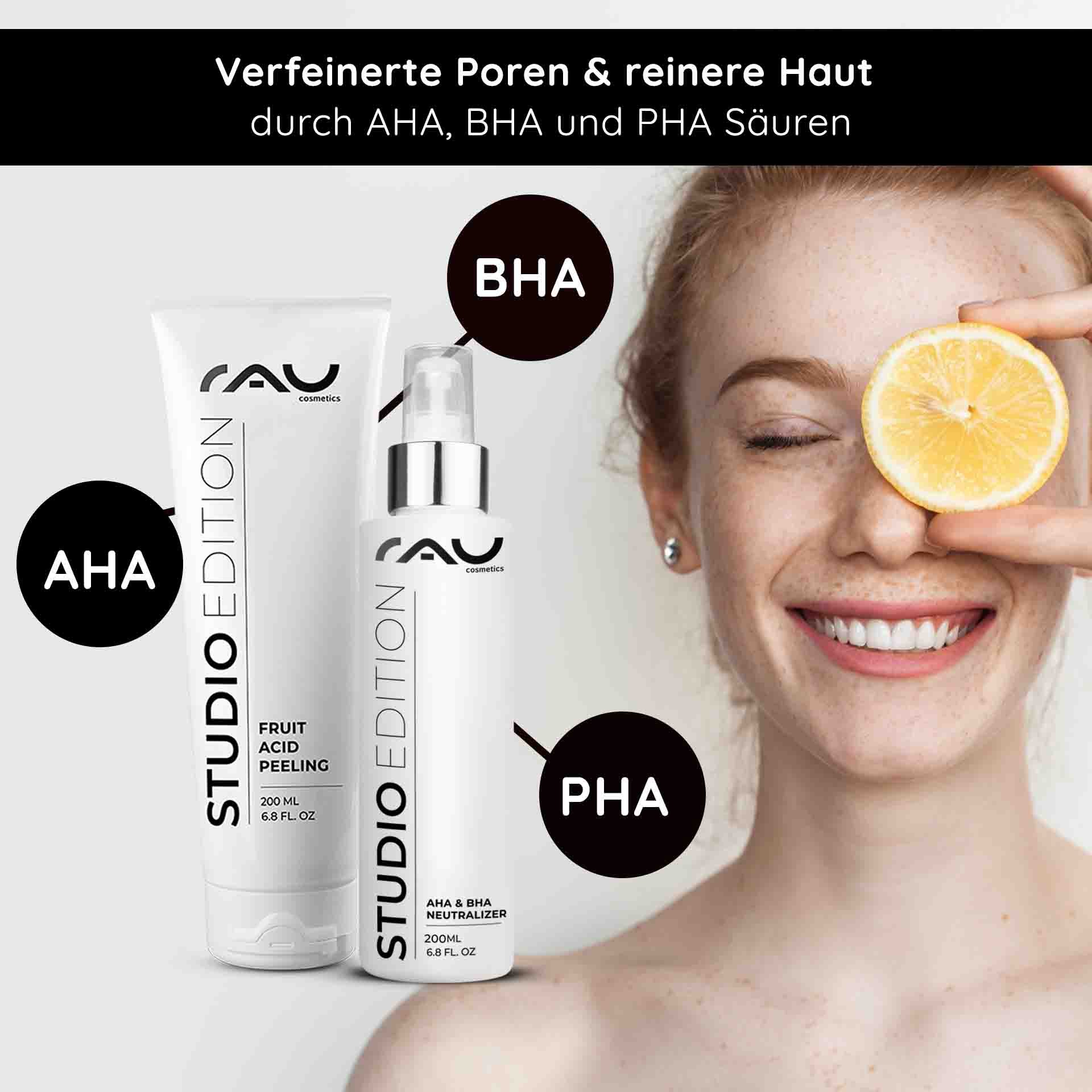 Donna con sorriso gioioso, tiene un limone davanti al viso, presenta i prodotti RAU Cosmetics: peeling ai frutti acidi e neutralizzatore AHA & BHA, sottolinea i benefici di AHA, BHA e PHA per pori affinati e pelle pulita.