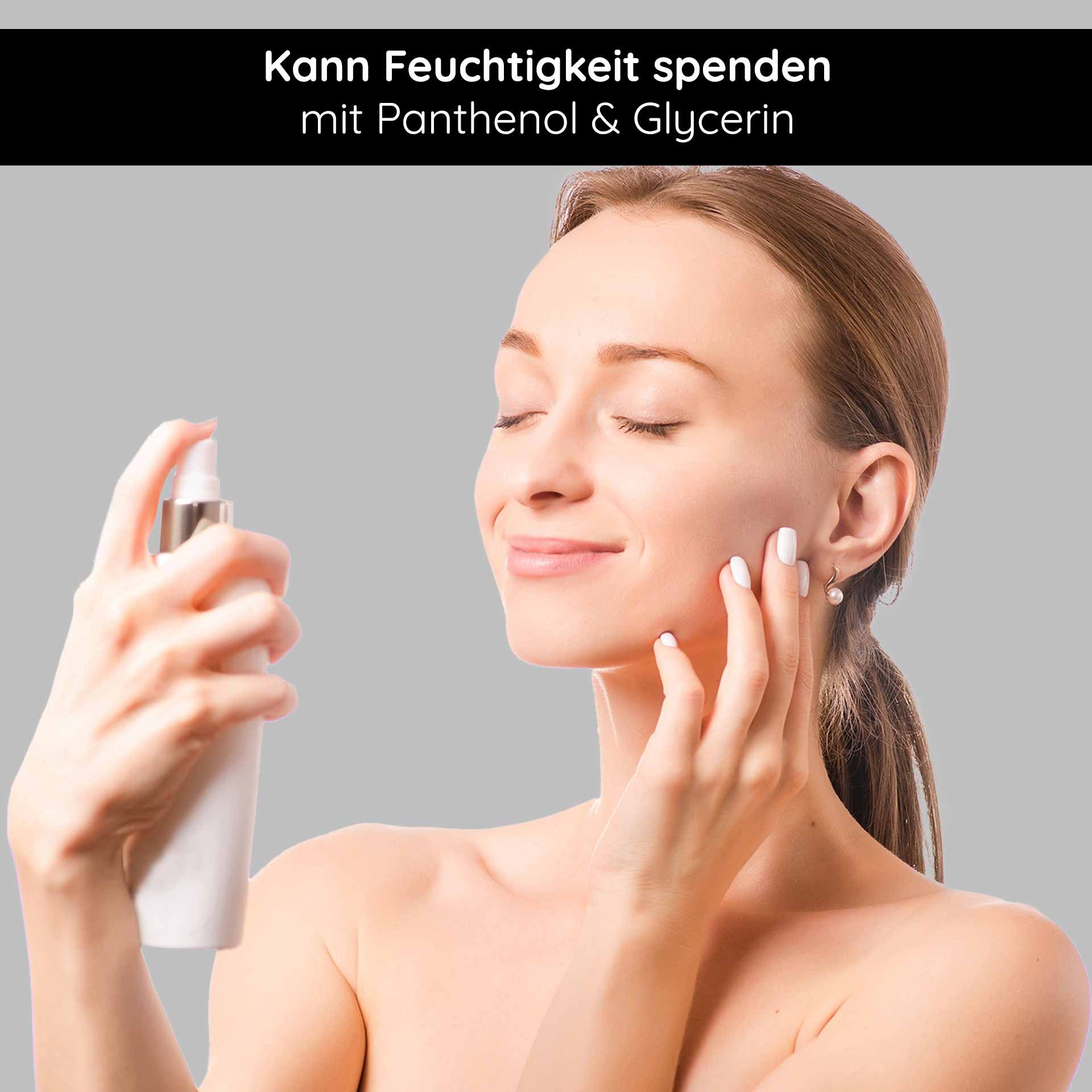 Frau con strahlender pelle traegt RAU Silver Spray zur Feuchtigkeitspflege su il viso su