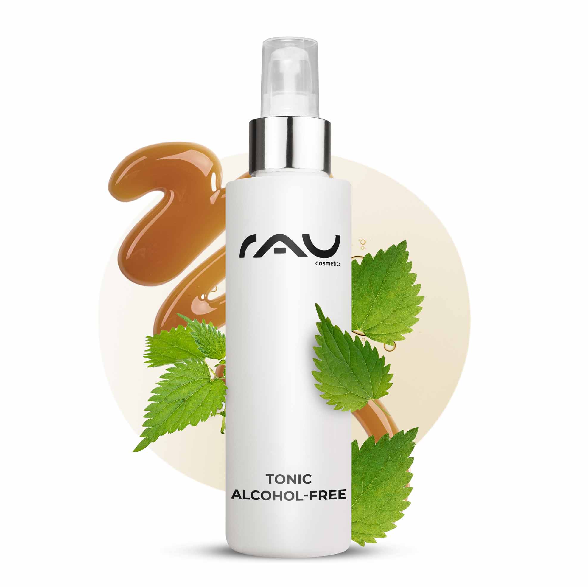 Tonico senza alcol 200 ml con estratto di ortica Tonic ohne Alkohol von RAU Cosmetics in einer weißen Sprühflasche mit silberner Kappe, mit Brennnesselblättern und einem braunen Flüssigkeitswirbel, der die sanfte und effektive Hautpflege für empfindliche und trockene Haut unterstreicht.
