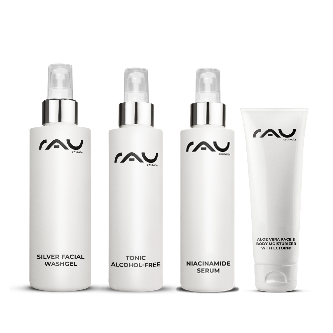 Routine di cura avanzata per la pelle mista RAU Cosmetics Advanced Pflegeroutine für Mischhaut mit Silver Facial Washgel, alkoholfreiem Tonic, Niacinamid-Serum und Aloe Vera-Feuchtigkeitscreme, entwickelt für die Pflege von Mischhaut.