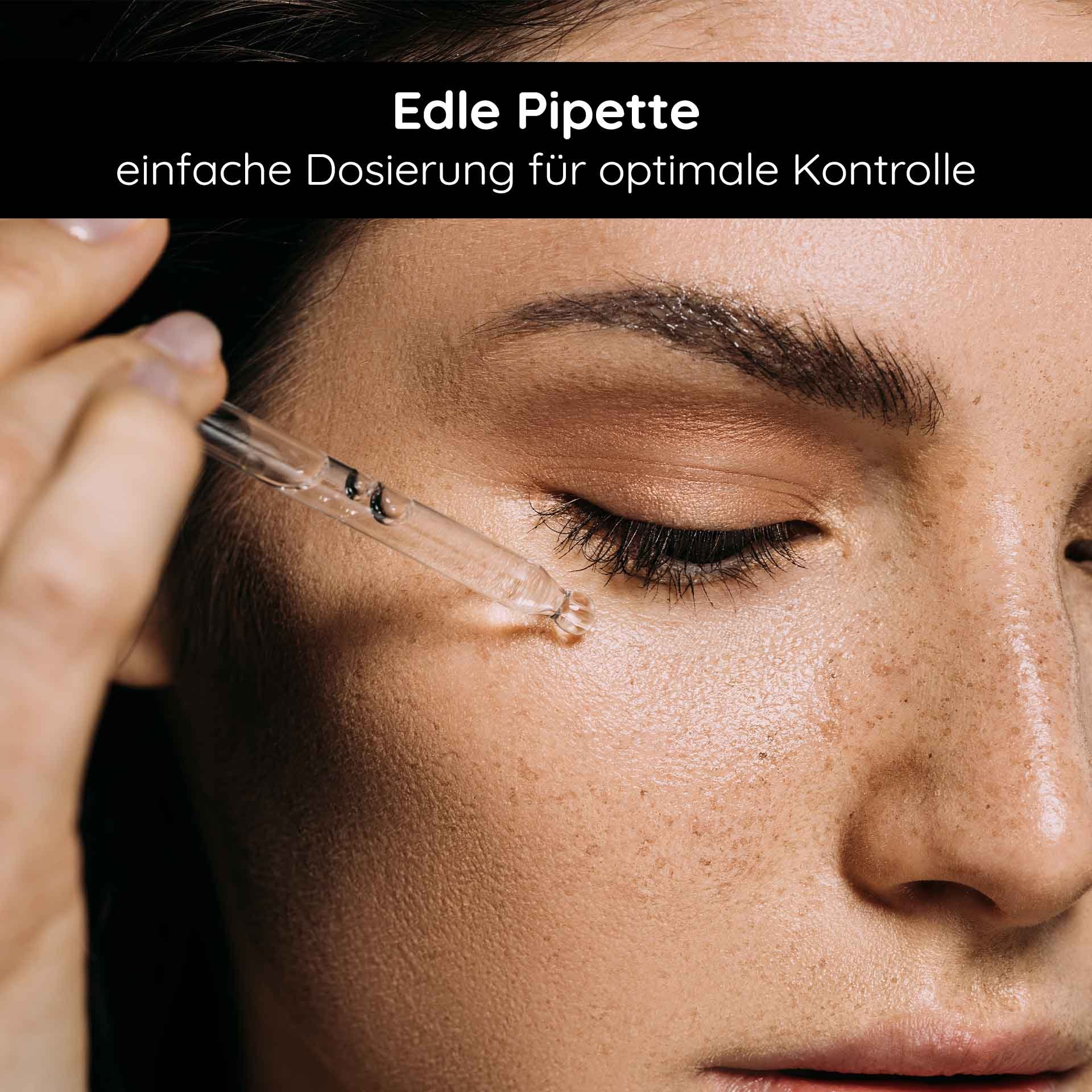 Elegante pipetta con gocce di autoabbronzante per un facile dosaggio e un controllo ottimale sul viso di una donna dalla pelle perfetta.